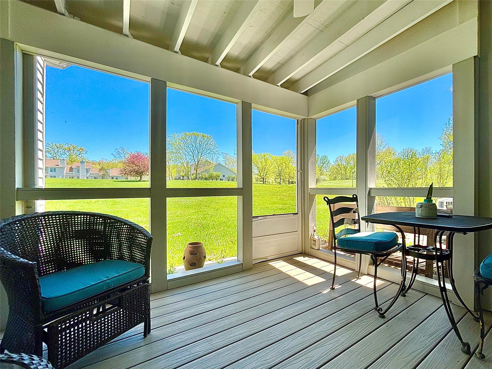 Rhinebeck, New York 12572, United States, 2 Bedrooms Bedrooms, ,3 BathroomsBathrooms,Residential,Pending,182212