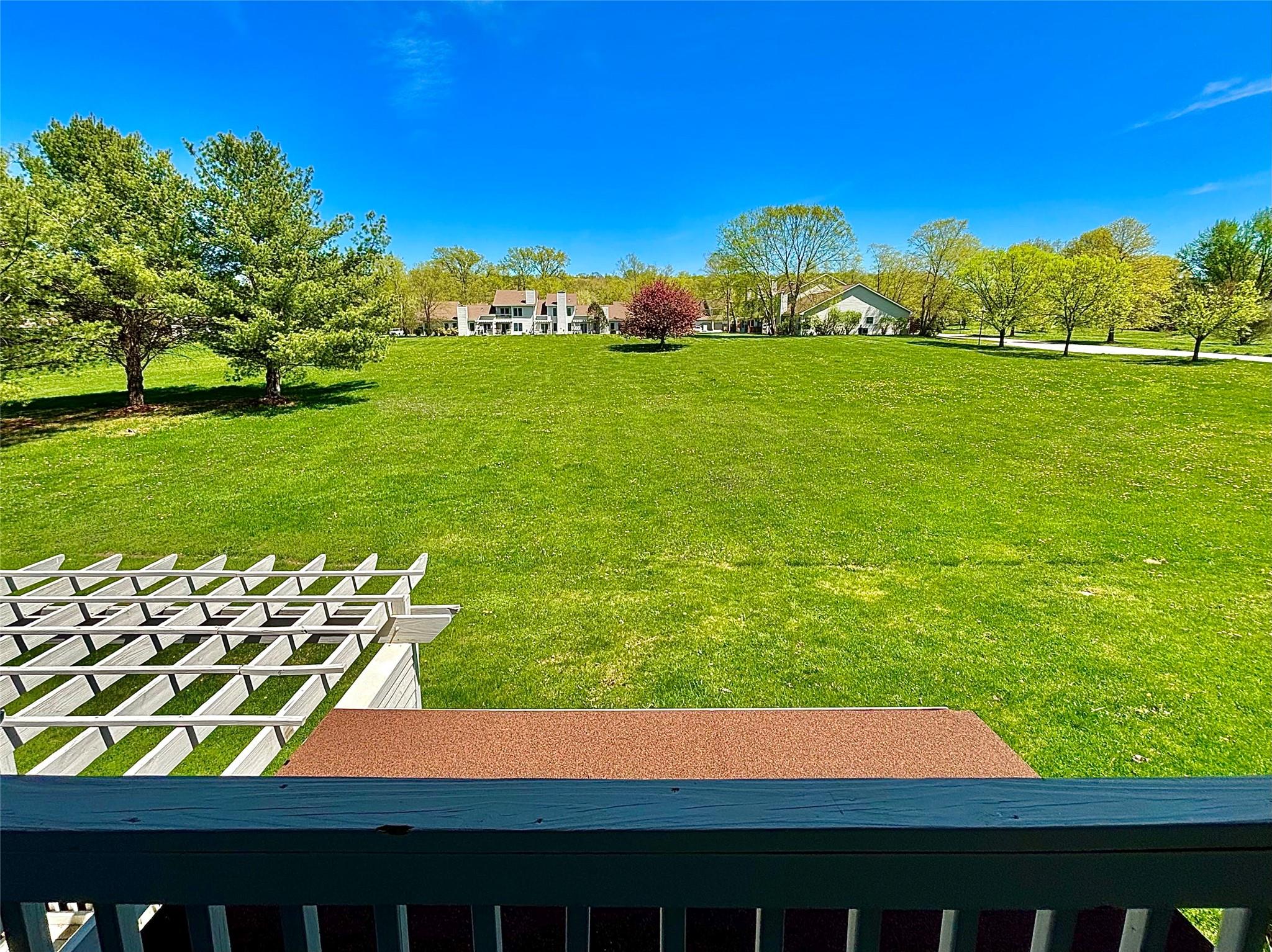 Rhinebeck, New York 12572, United States, 2 Bedrooms Bedrooms, ,3 BathroomsBathrooms,Residential,Pending,182212