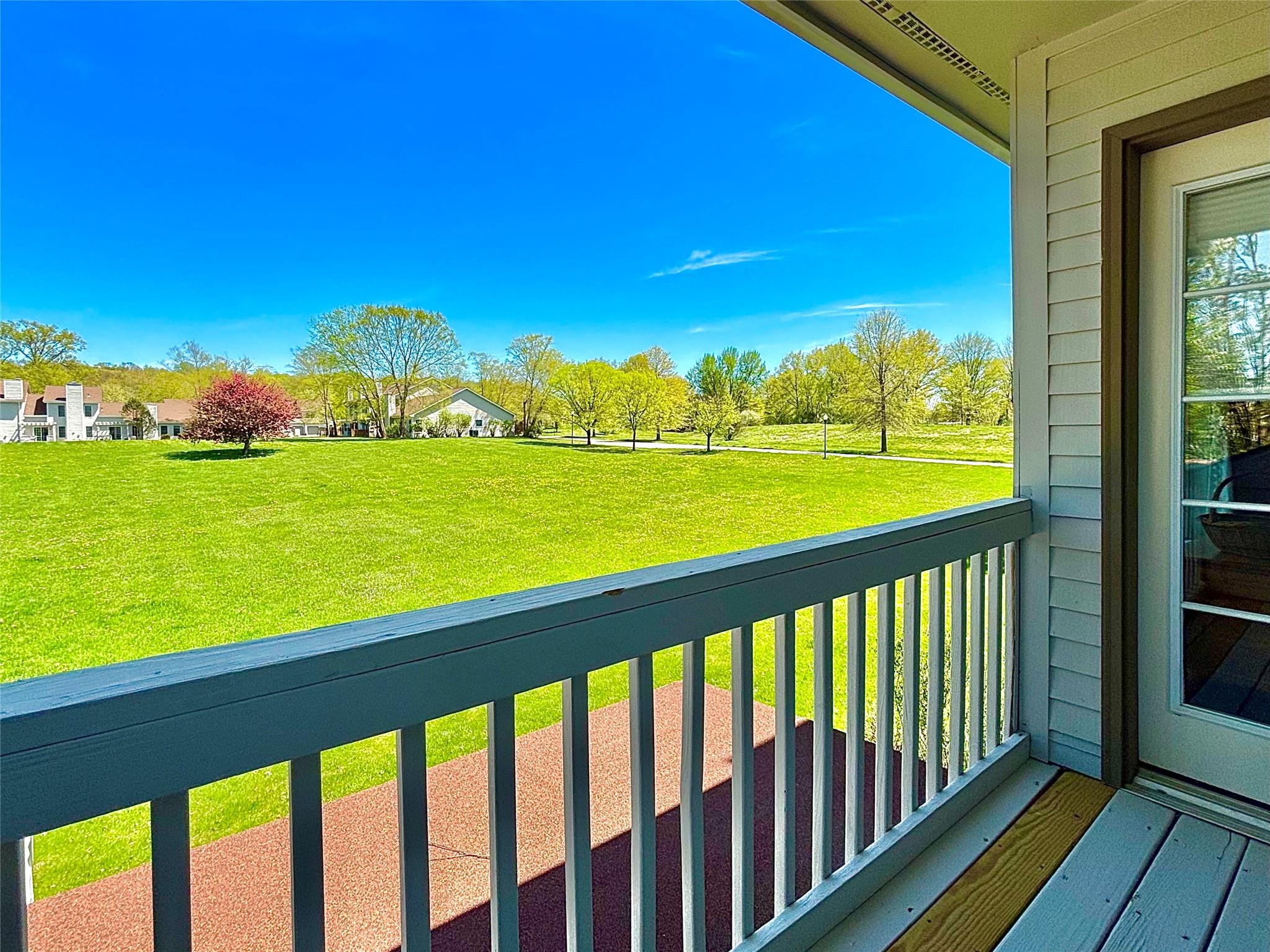 Rhinebeck, New York 12572, United States, 2 Bedrooms Bedrooms, ,3 BathroomsBathrooms,Residential,Pending,182212