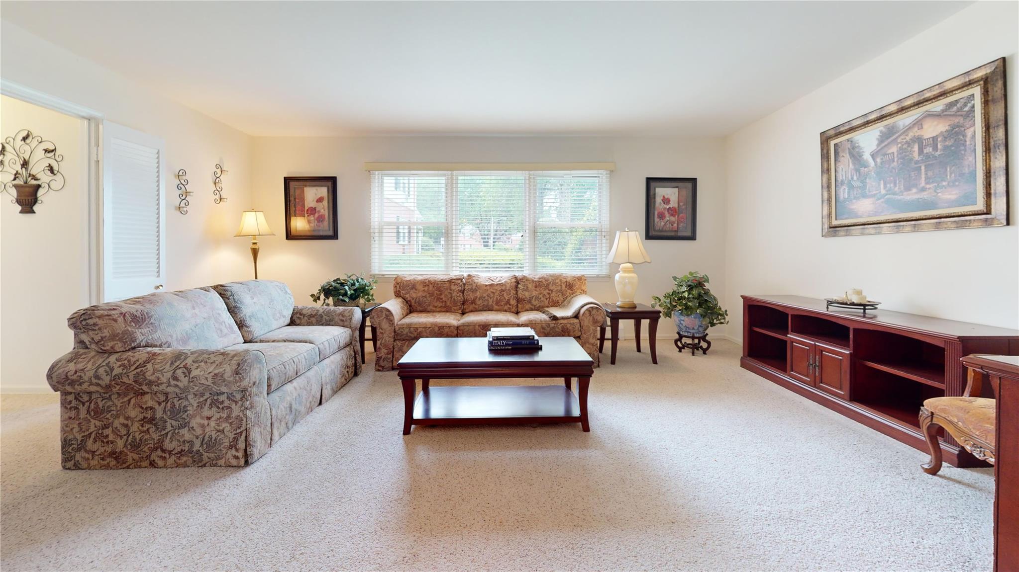 10 Lenox Court #806, Suffern, New York image 2