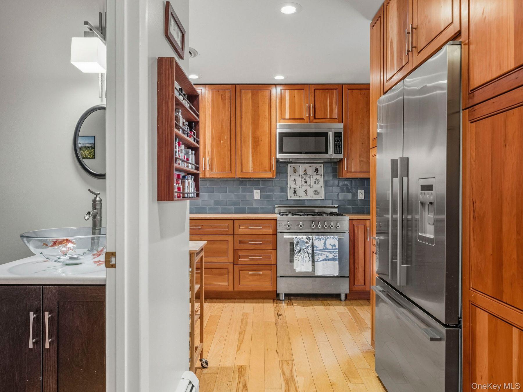 47 Rondout Harbor