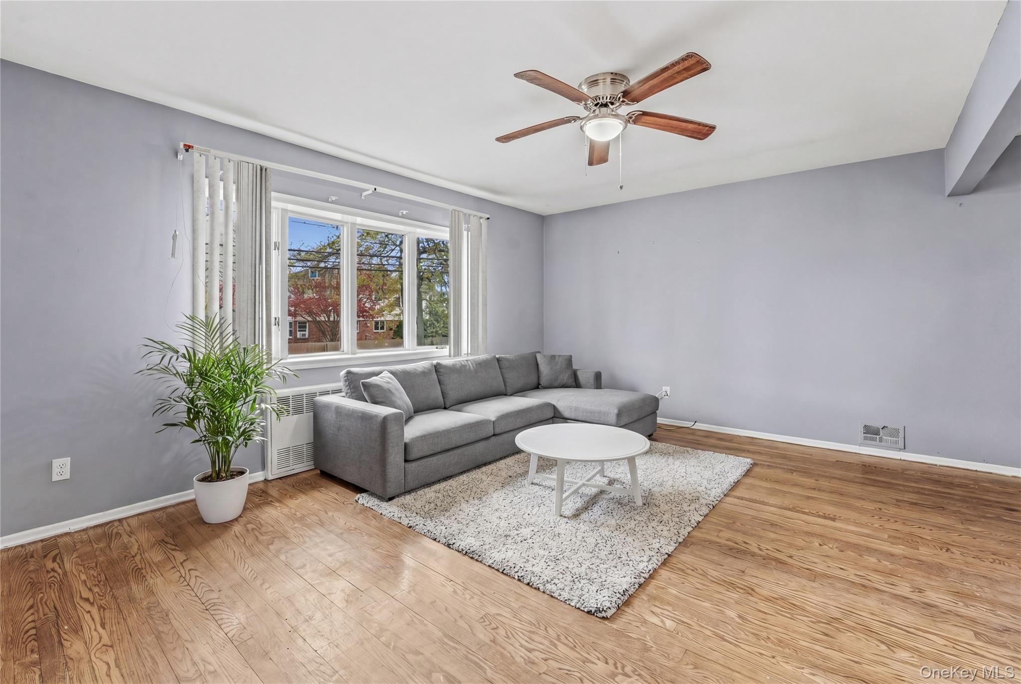 206 Hunnewell Avenue