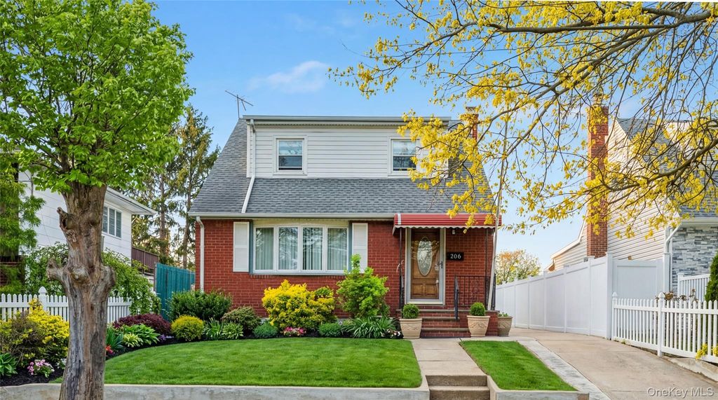 Photo of 206 Hunnewell Avenue, Elmont, NY 11003 (MLS # 988650)