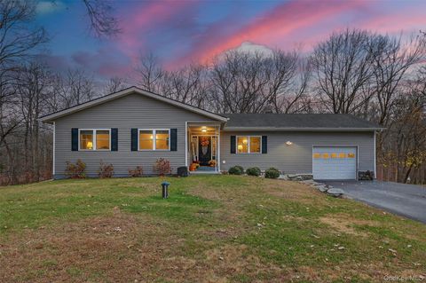 8 Ridge Road Wallkill NY 12589