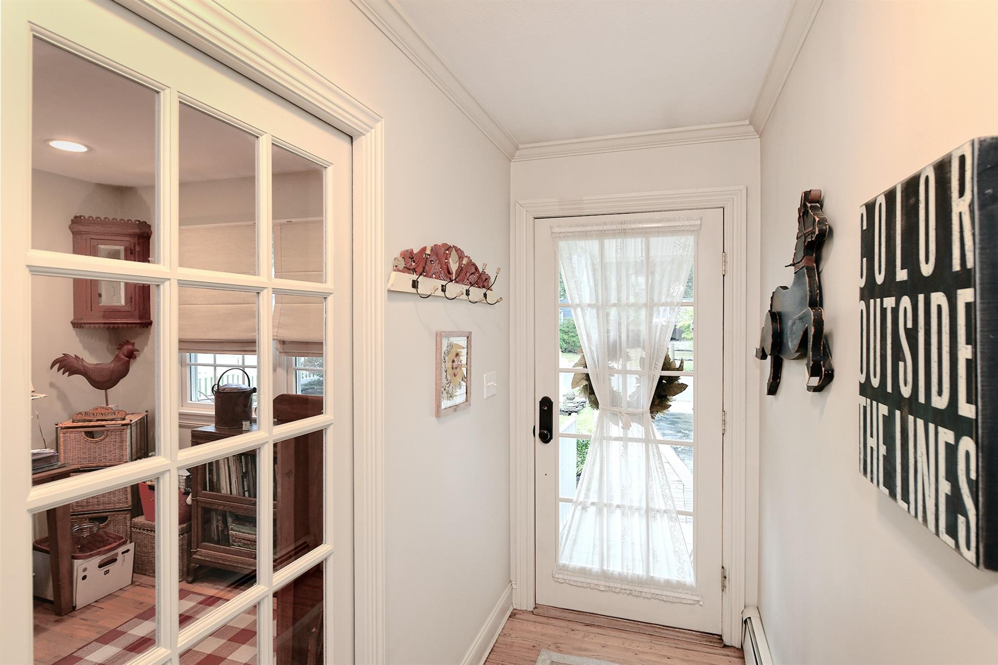 52 Fenwick Street, Greenlawn, New York image 7