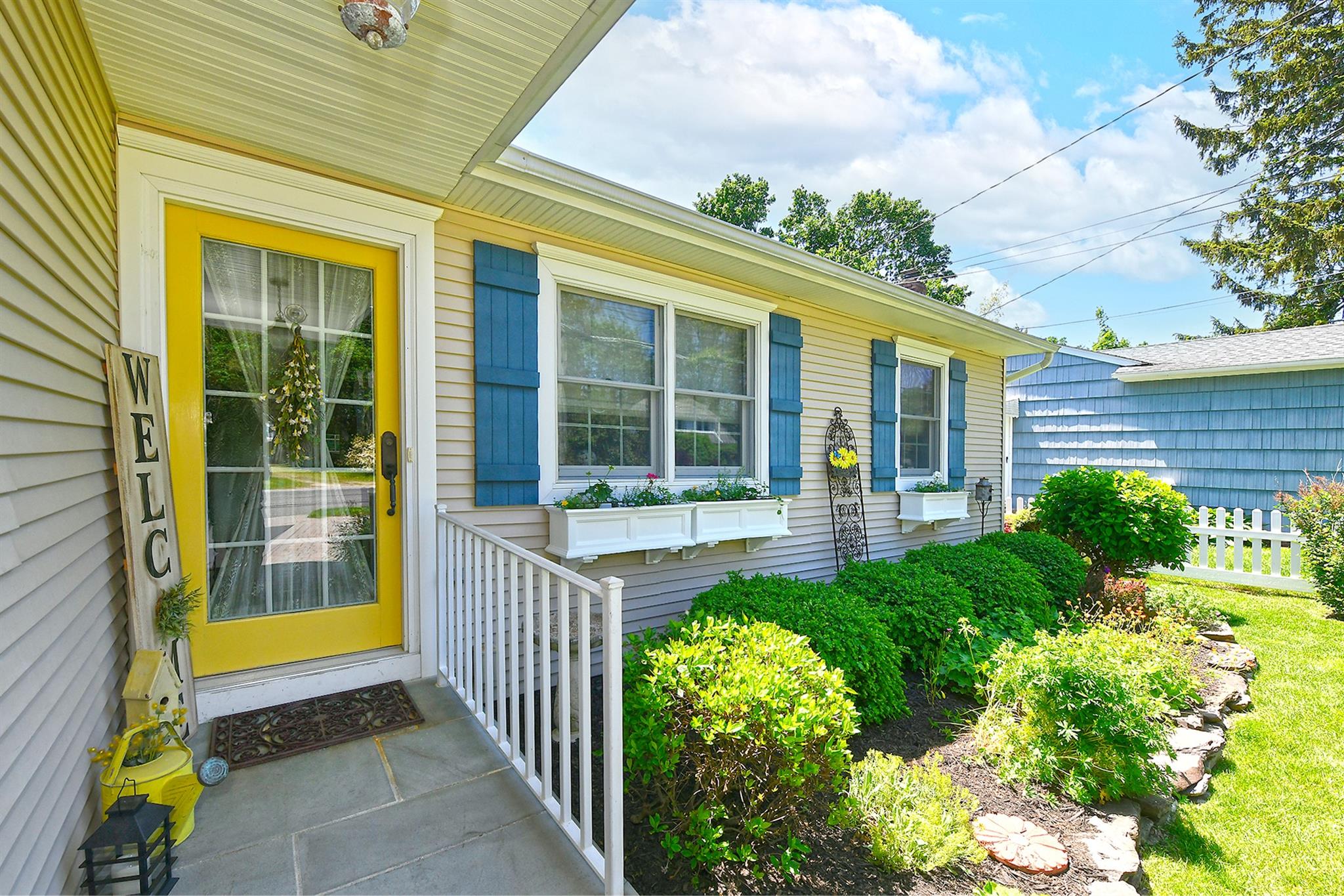 52 Fenwick Street, Greenlawn, New York image 6