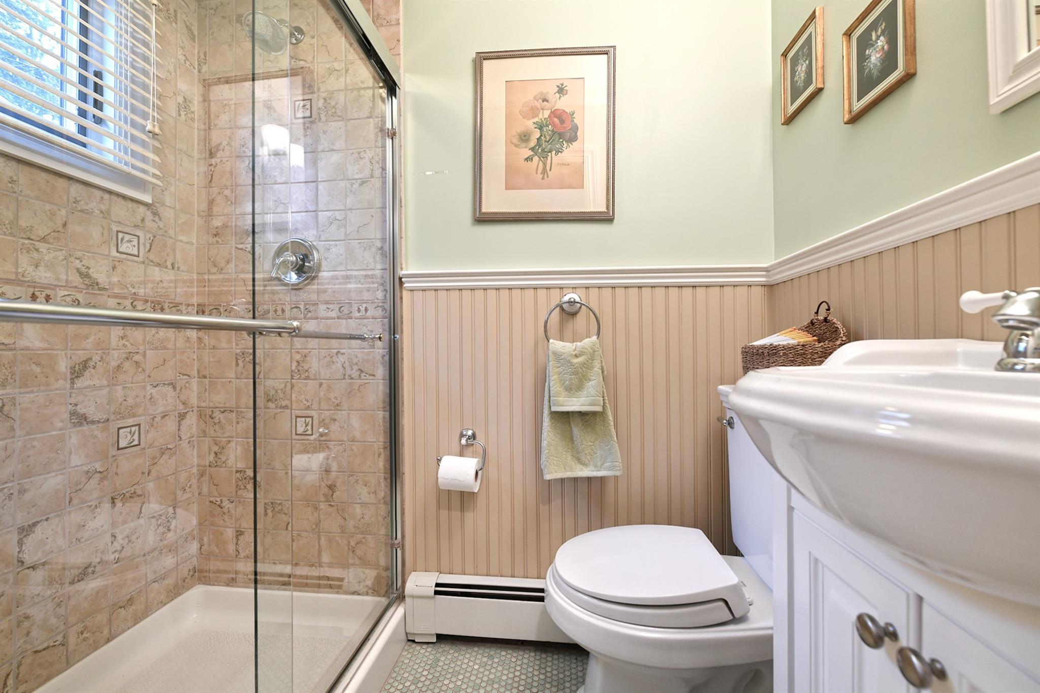 52 Fenwick Street, Greenlawn, New York image 21