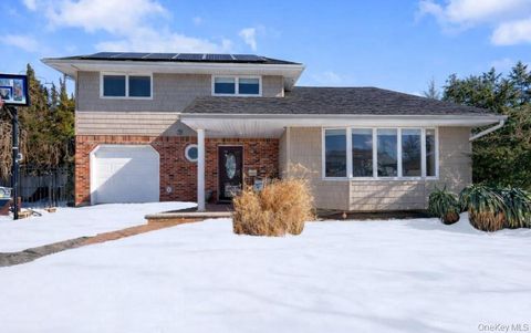 60 Leewater Avenue Massapequa NY 11758