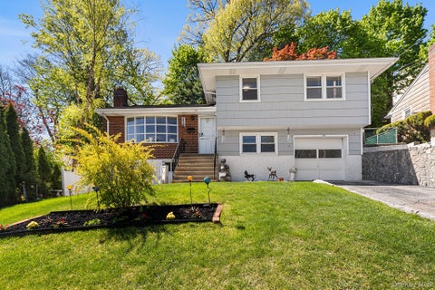 Homes For Sale - 57 Homecrest Oval<br/> Yonkers, NY 10703