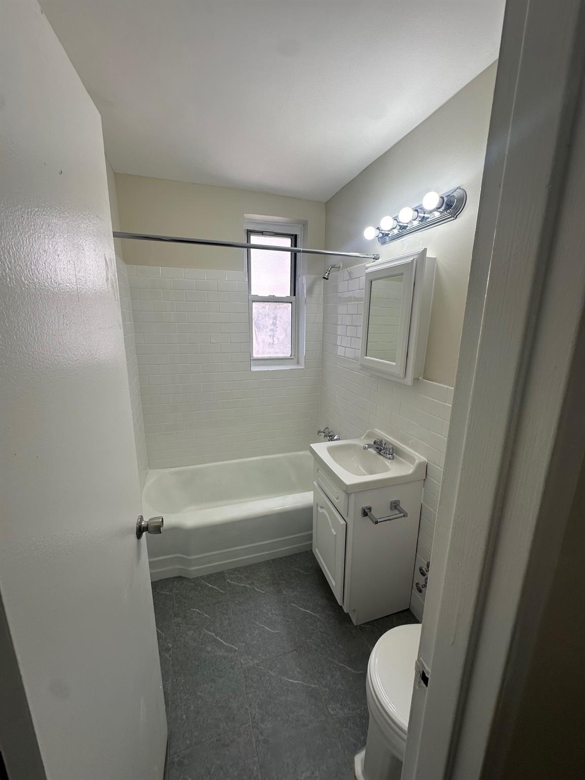 480 Riverdale Avenue #5M, Yonkers, New York image 7