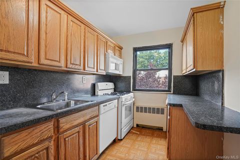 90-55 Shore Parkway Unit 68, Howard Beach, NY 11414 - MLS#: 912121