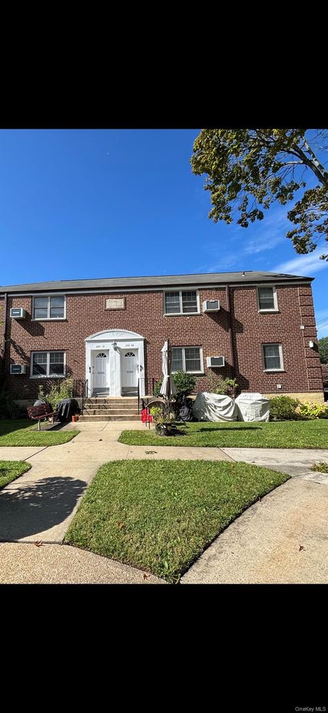 255-10 61st Avenue 907 Little Neck NY 11362