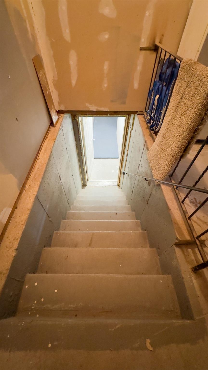 23 Kingsland Avenue, Shirley, New York image 36