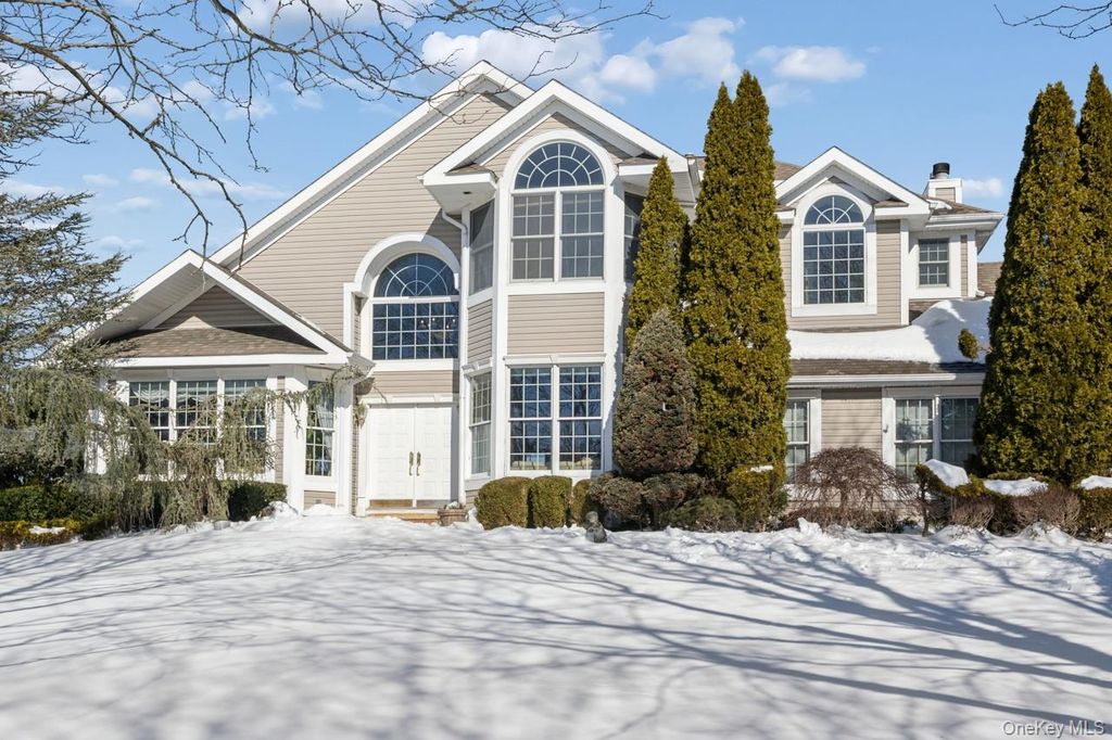 Photo of 49 Rofay Drive, East Northport, NY 11731 (MLS # 959376)