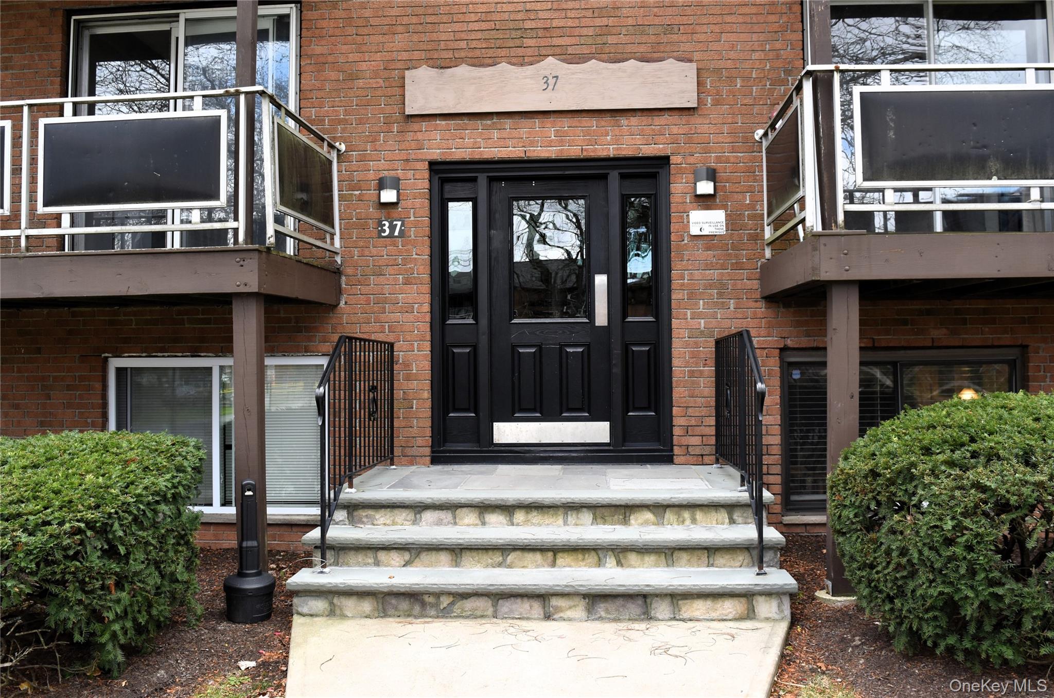 37 Tanager Road 3704