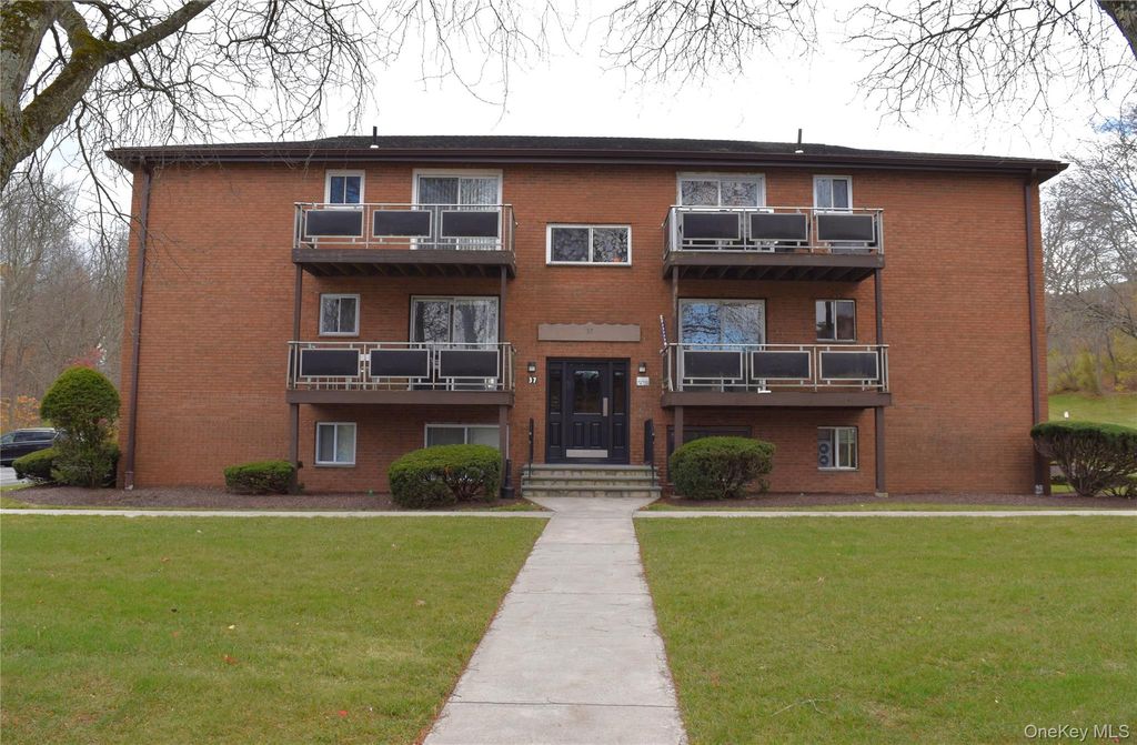 Photo of 37 Tanager Road #3704, Monroe, NY 10950 (MLS # 927883)