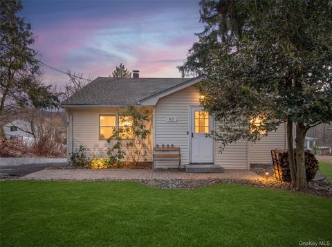 Homes For Sale - 97 Ridge Road<br/> Valley Cottage, NY 10989