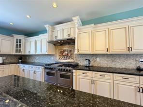 2 Enclave Court, Dix Hills, New York image 14