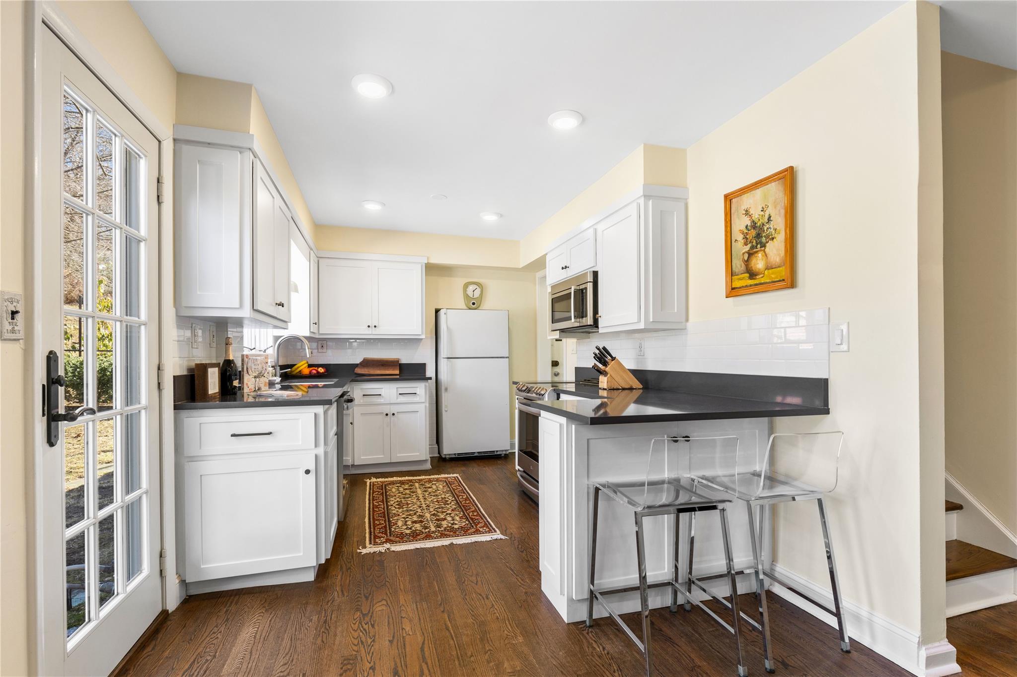 121 Walgrove Avenue, Dobbs Ferry, New York image 5
