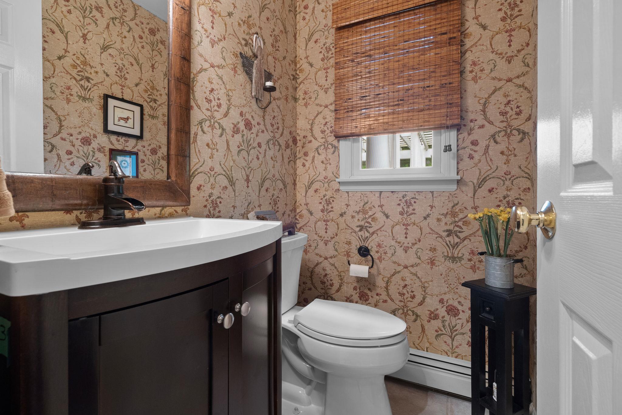322 West Hills Road, Huntington, New York image 14