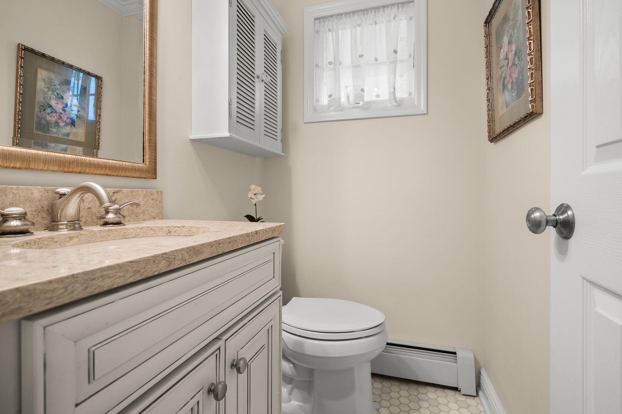322 West Hills Road, Huntington, New York image 8