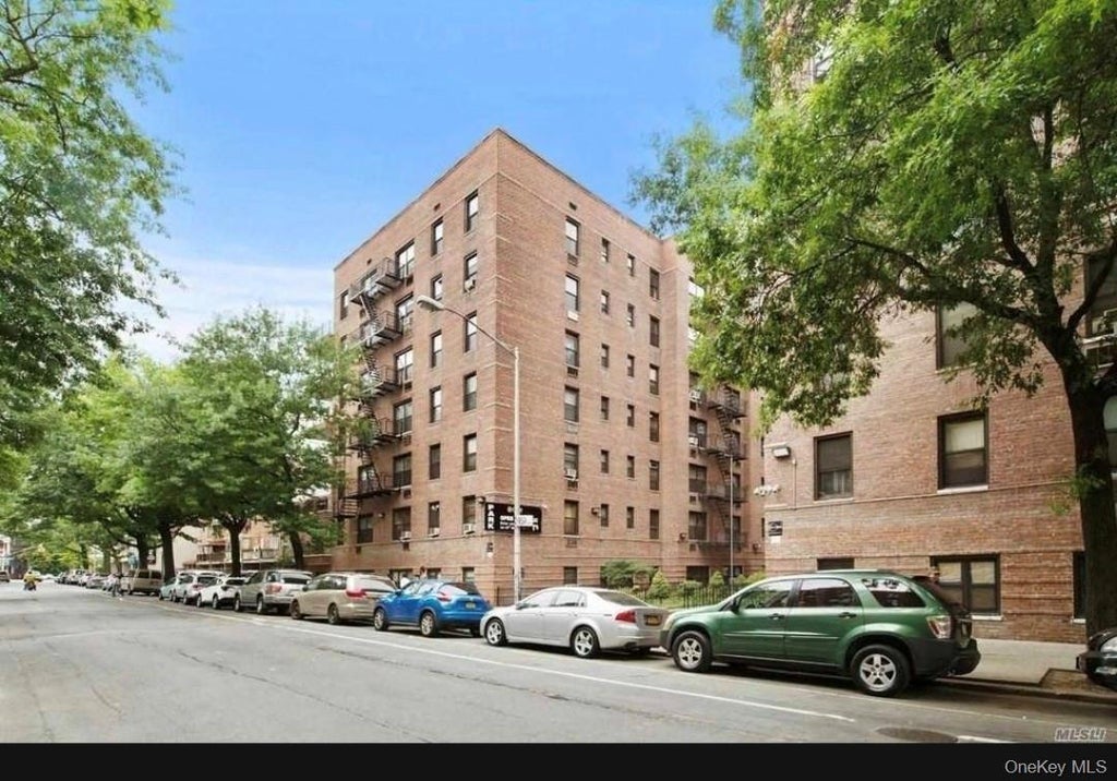 Photo of 132-35 Sanford Avenue #LD, Flushing, NY 11355 (MLS # 1064159)