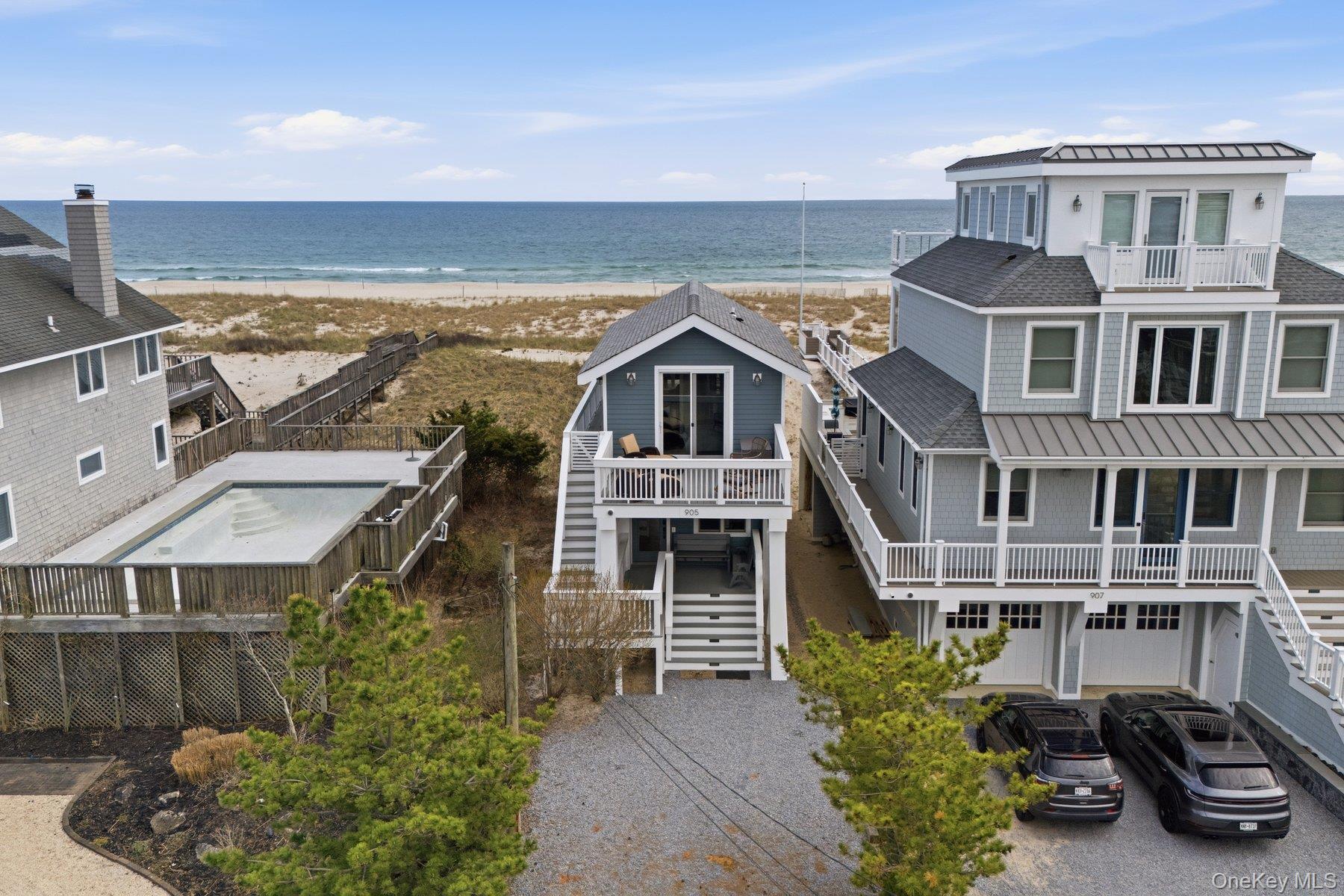 905 Dune Road