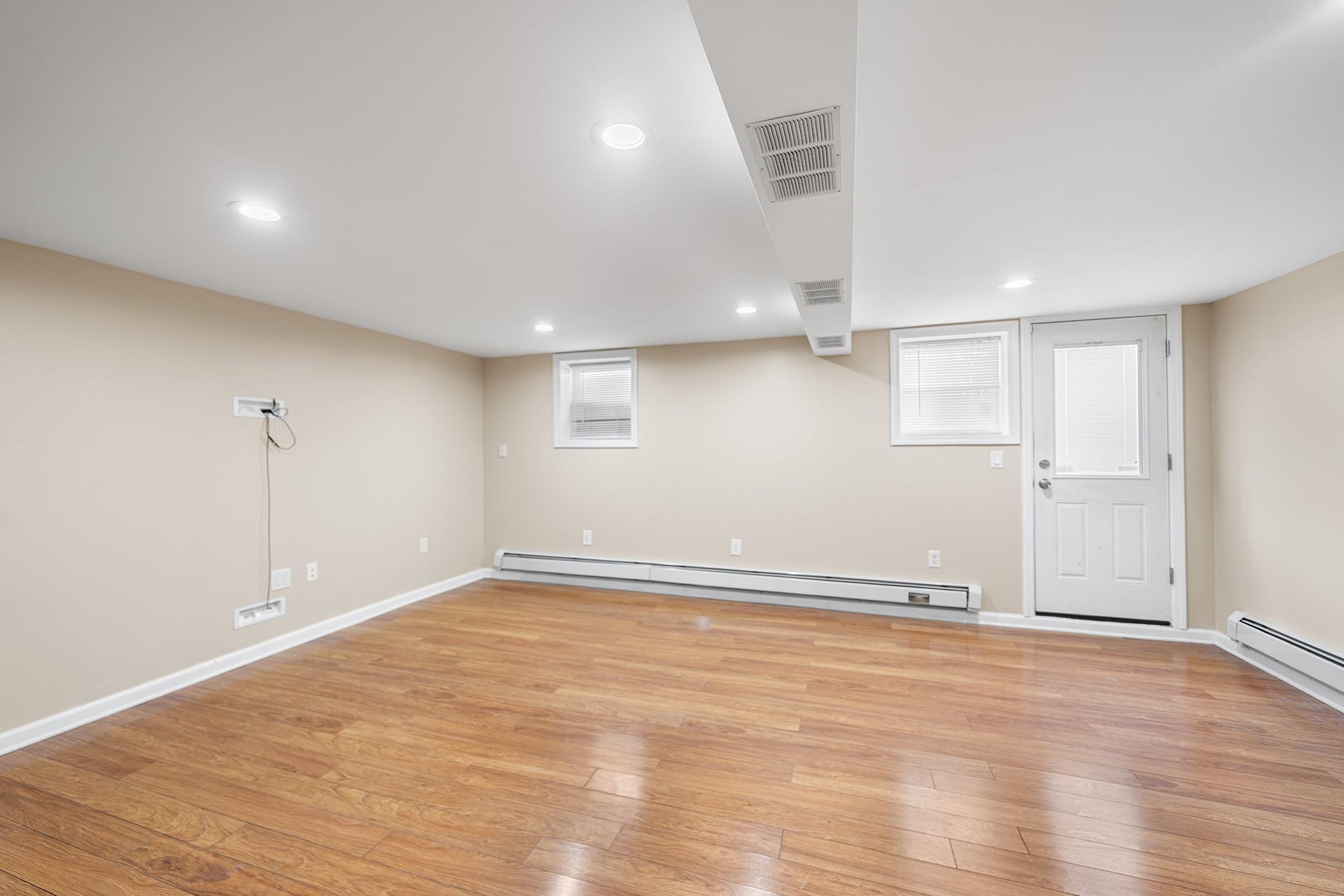 9026 Springfield Boulevard, Queens Village, New York image 19