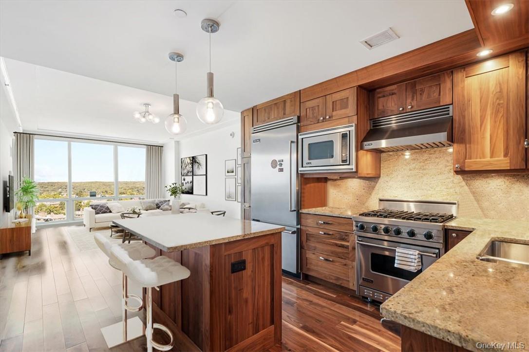 5 Renaissance Square 26B