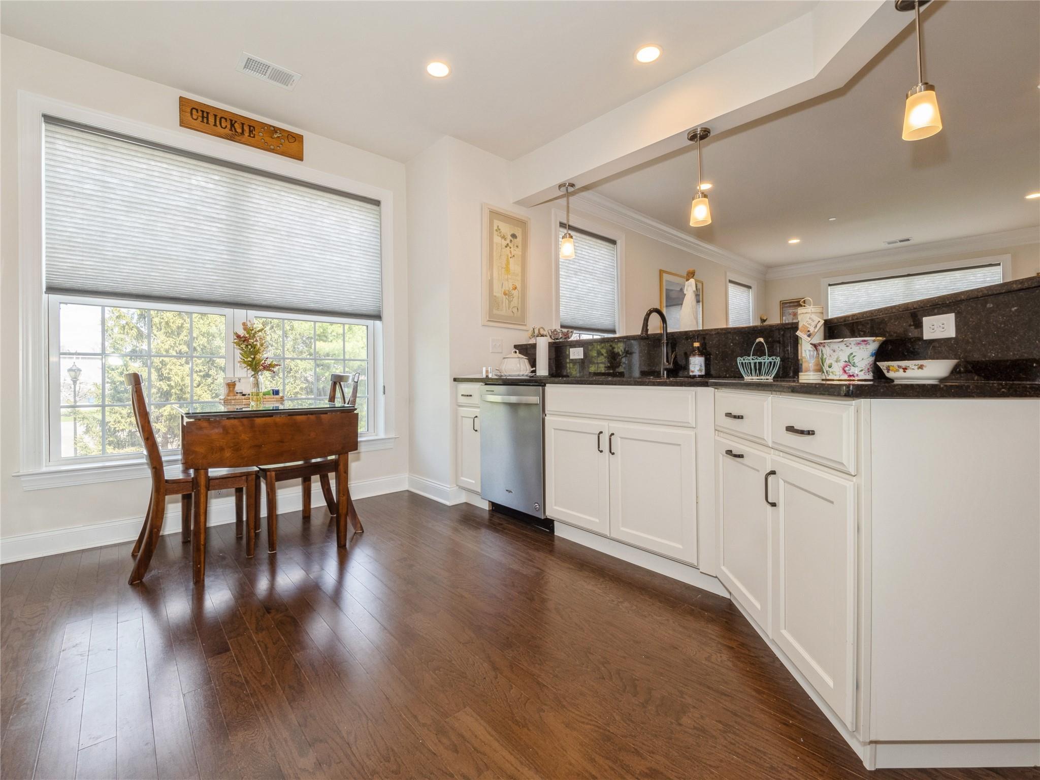 821 Regency Drive, Fishkill, New York image 3