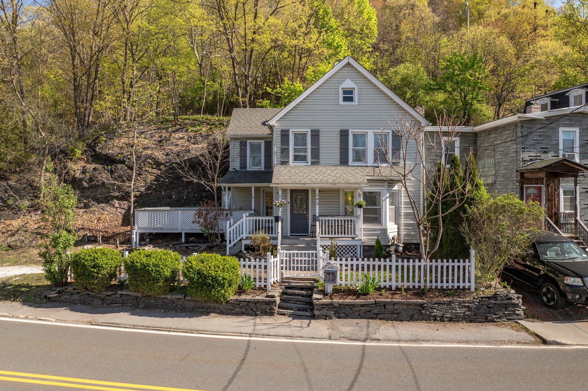 83 W Main Street, Port Jervis, New York image 3