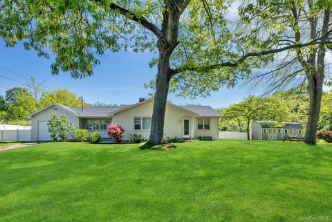 Homes For Sale - 380 Clark Road<br/> Southold, NY 11971
