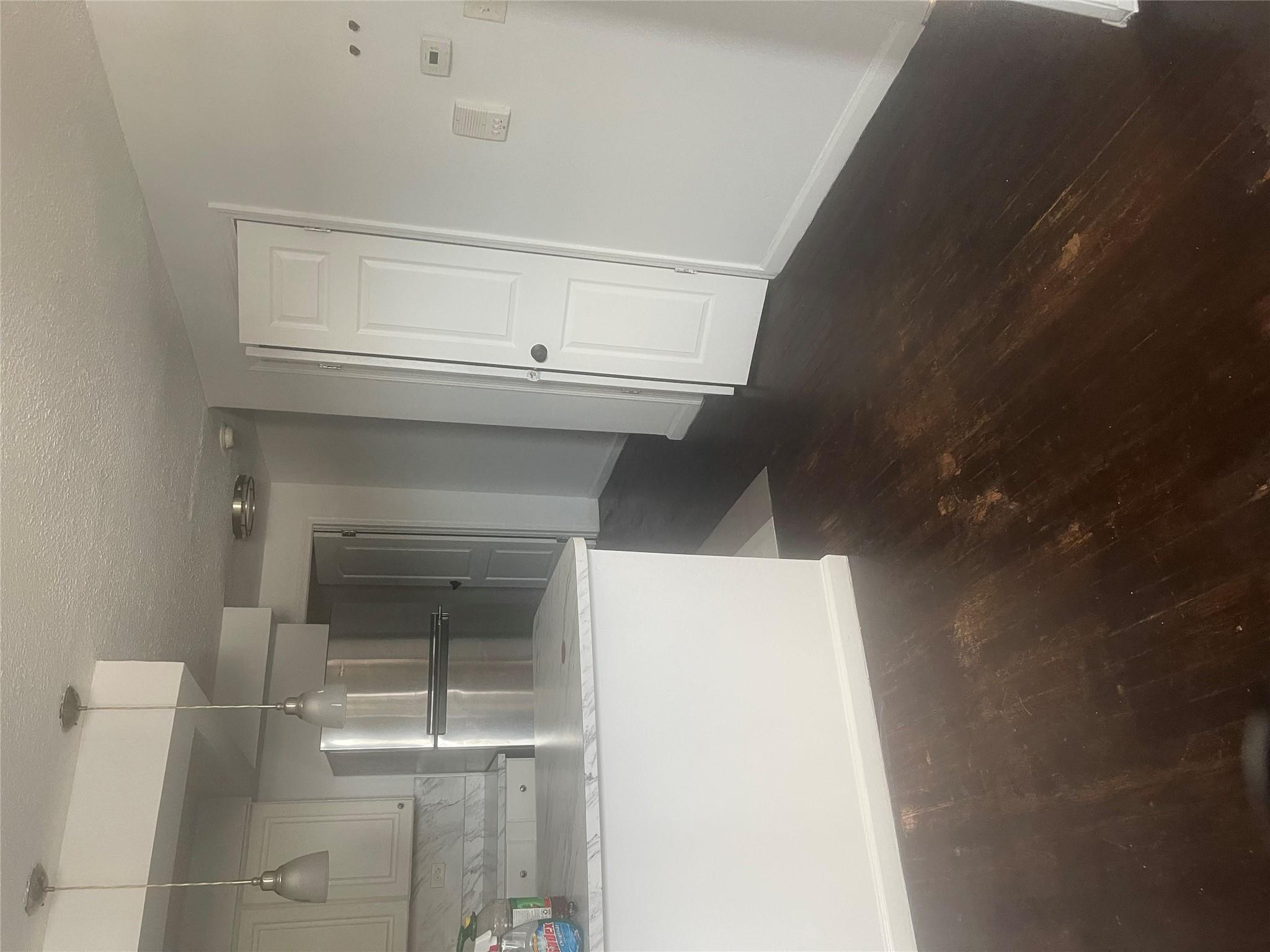 S Bleeker Street 1A, Mount Vernon, New York - 1 Bedrooms  
1 Bathrooms  
3 Rooms - 