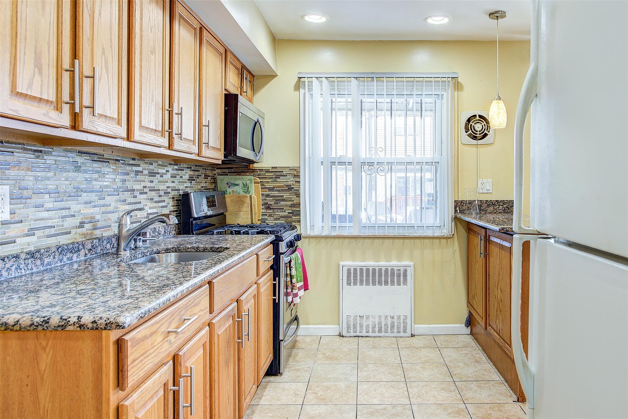 627 Beach 65th Street, Arverne, New York image 6