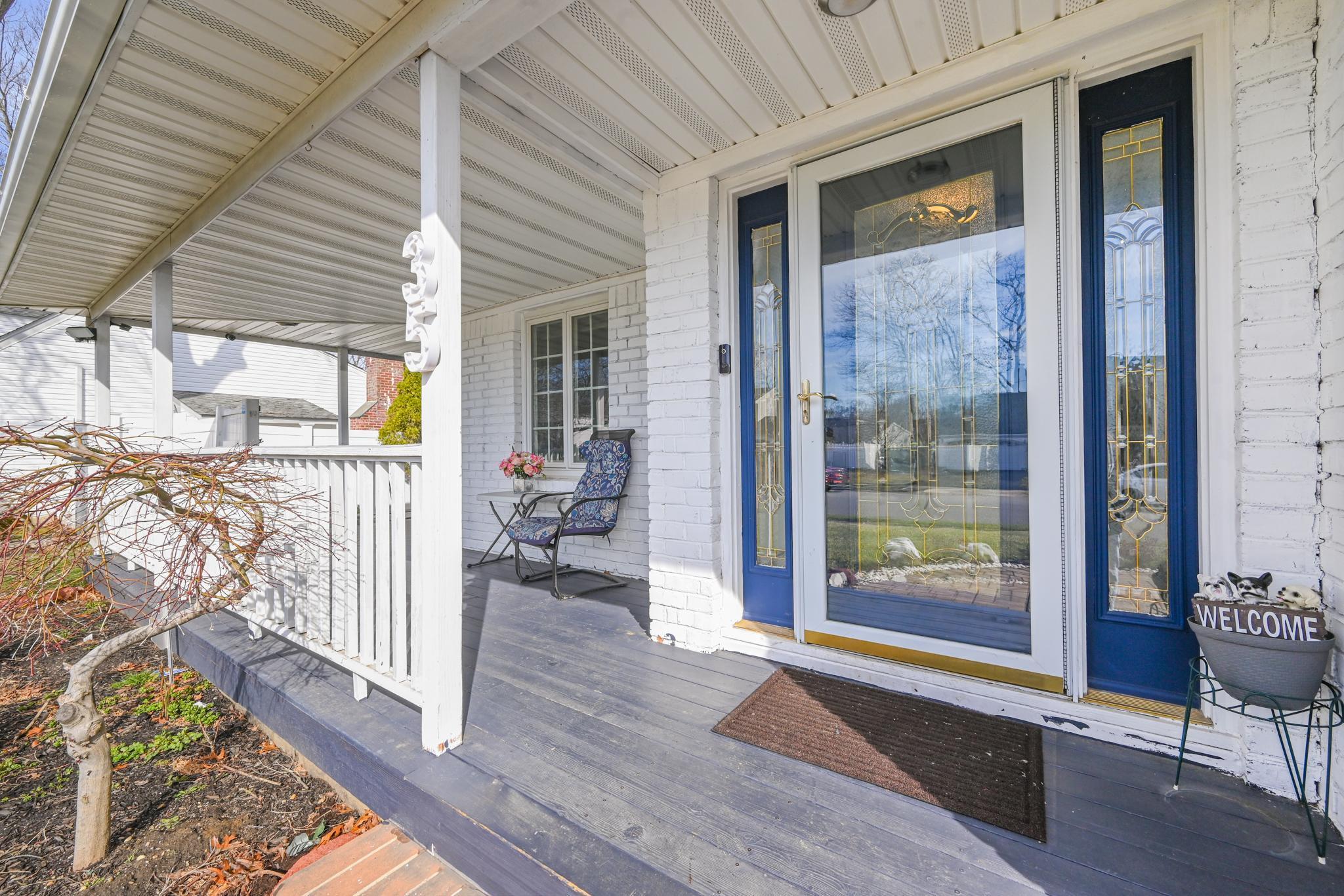 35 Penn Street, Port Jefferson Station, New York image 4