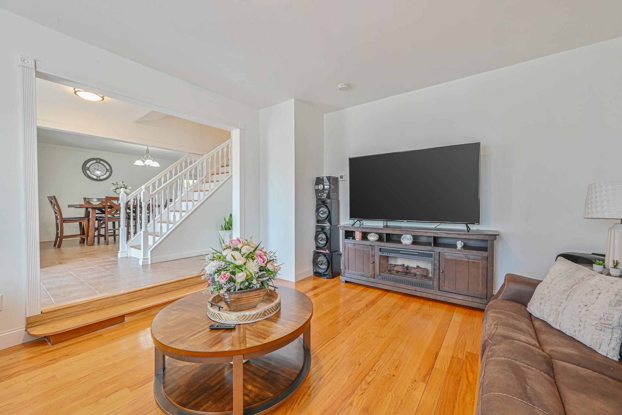 35 Penn Street, Port Jefferson Station, New York image 10