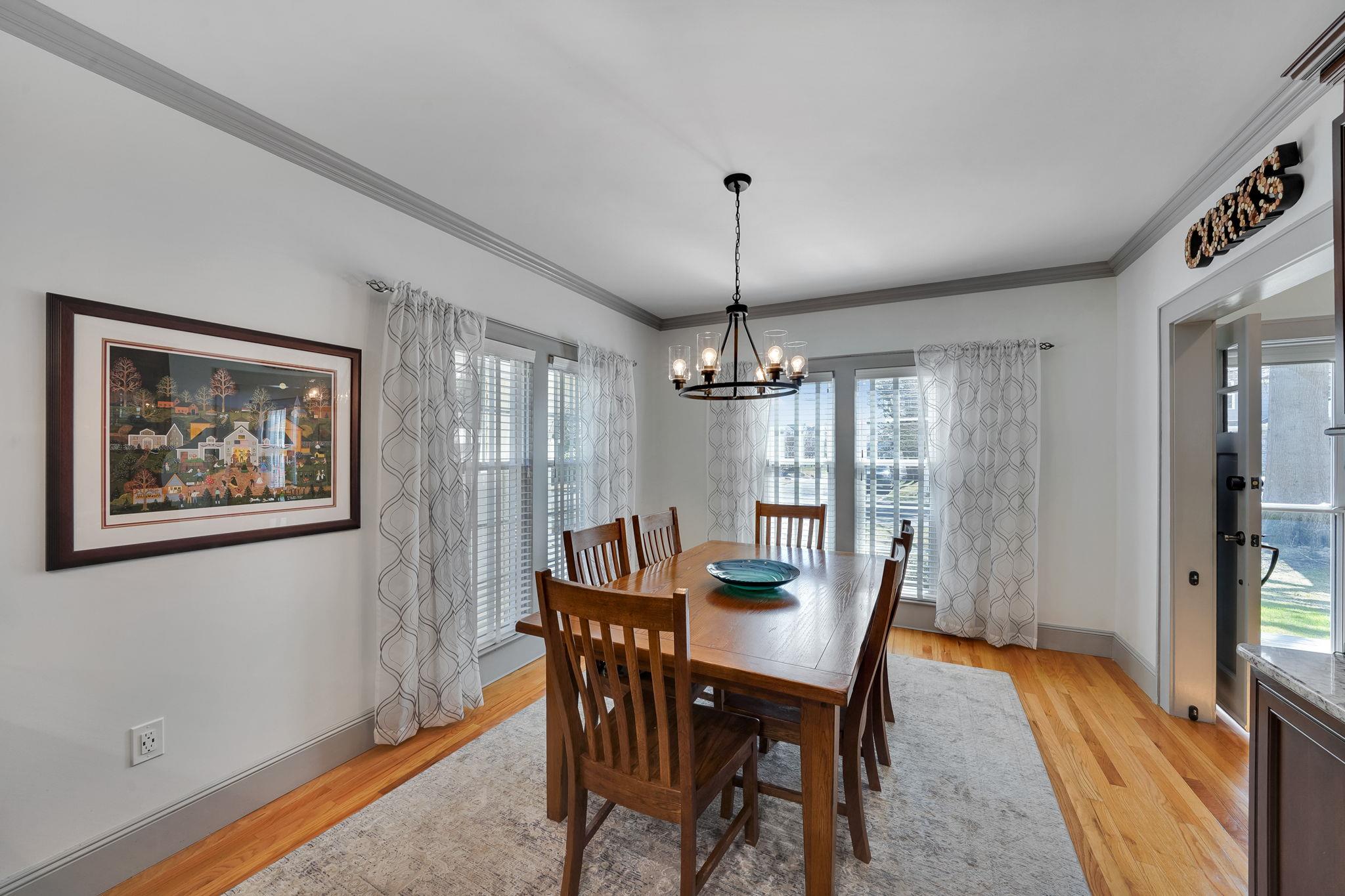10 Church Street, Syosset, New York image 21