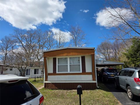 22 Buttercup Drive Bohemia NY 11716