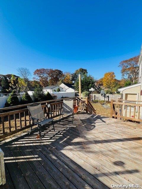 22 Bay 2nd Street, Islip, New York image 16