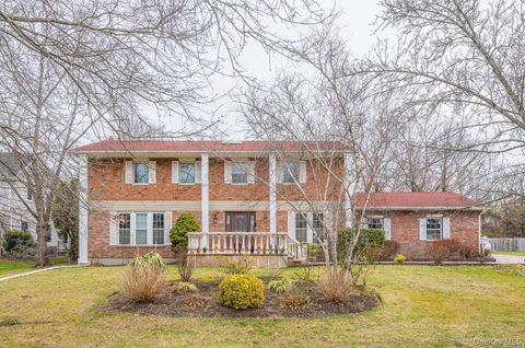 Homes For Sale - 26 Birchdale Lane<br/> Port Washington, NY 11050