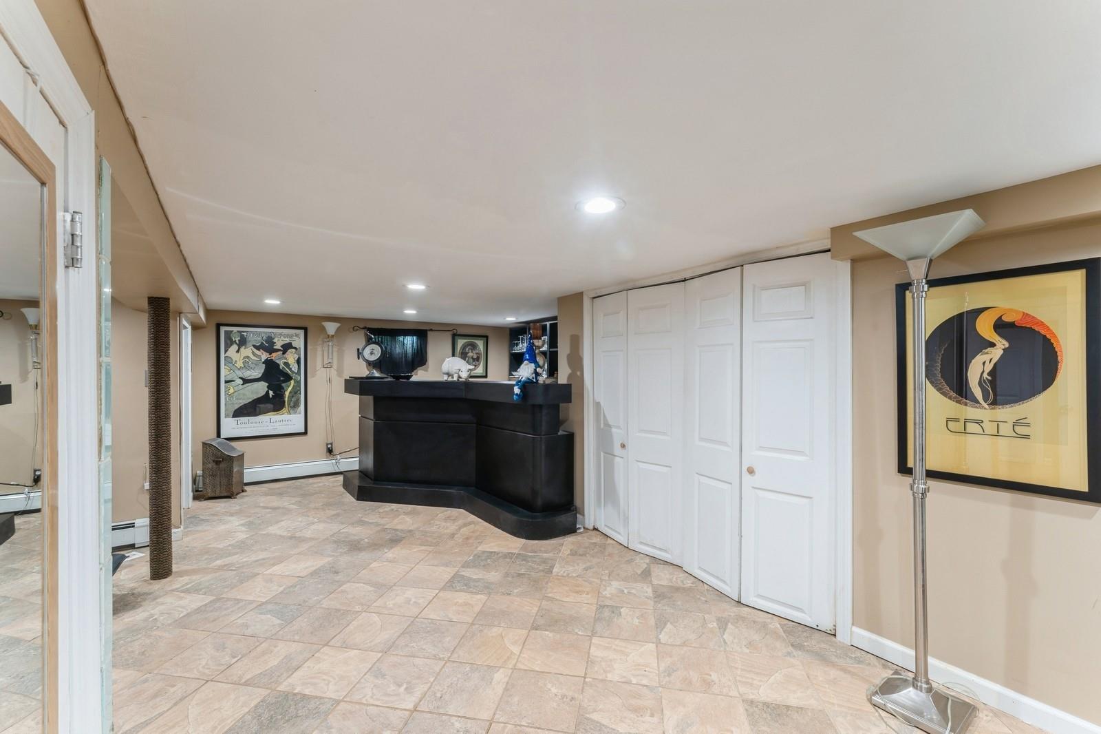 18 Hawthorne Lane, Valley Stream, New York image 27