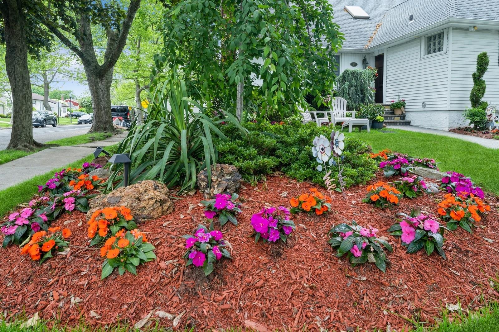 18 Hawthorne Lane, Valley Stream, New York image 30