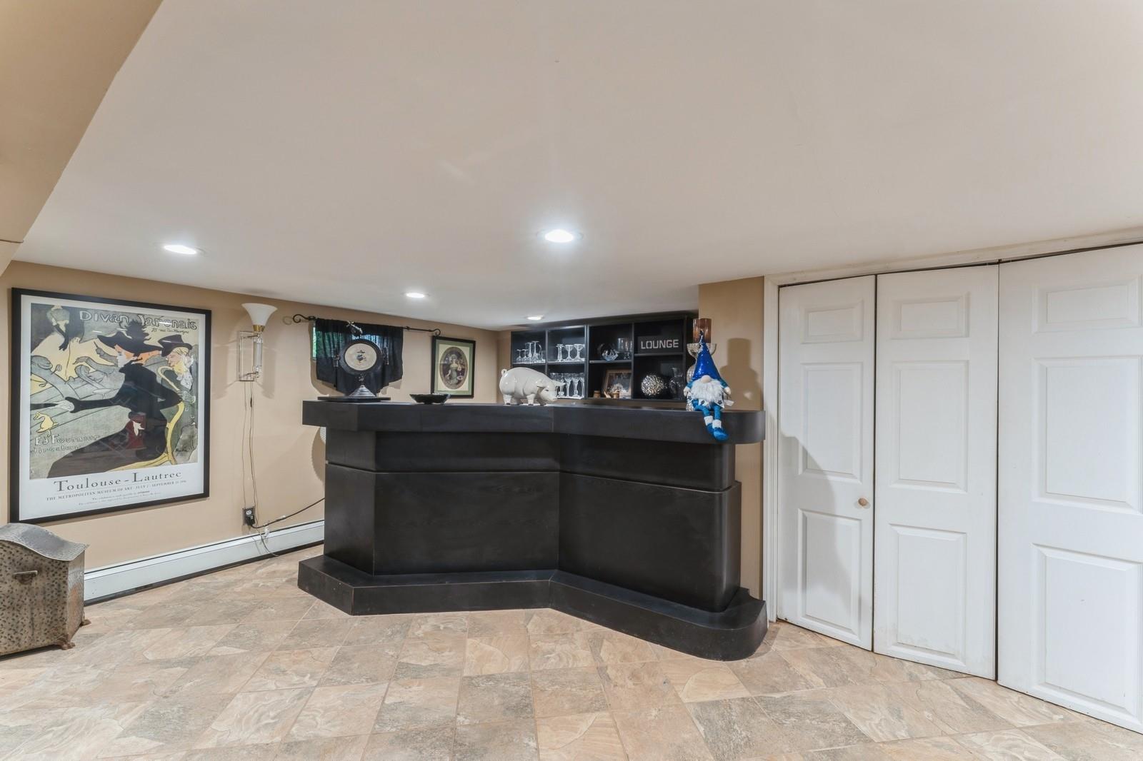 18 Hawthorne Lane, Valley Stream, New York image 26