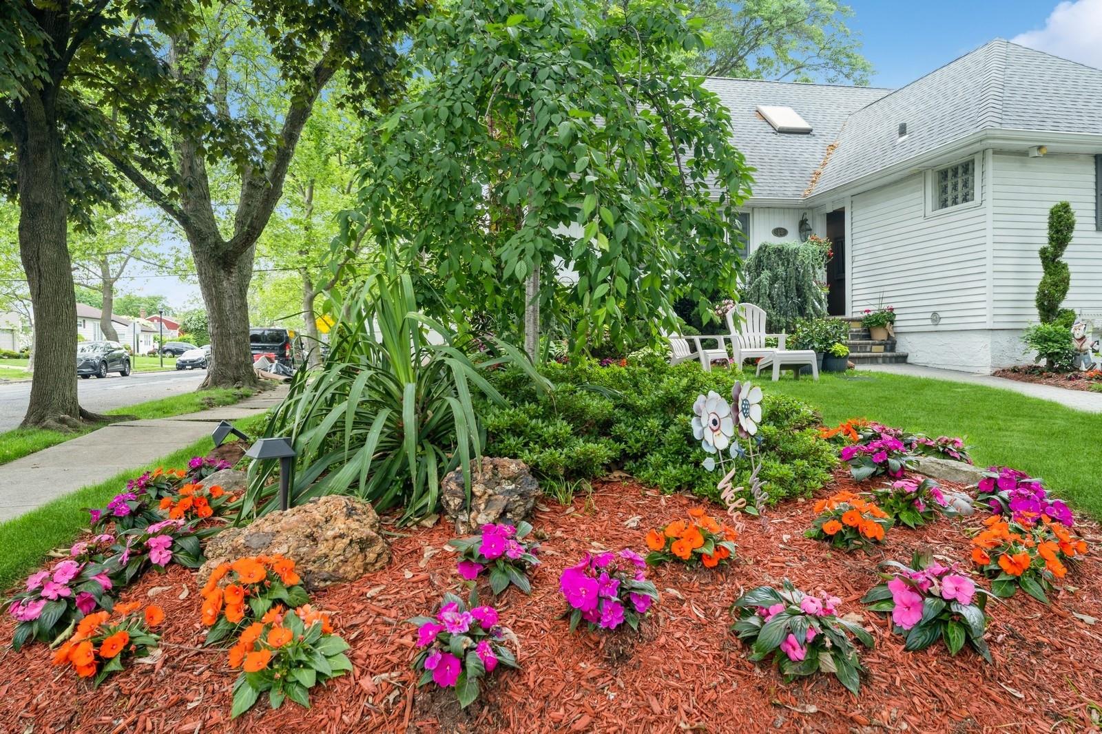 18 Hawthorne Lane, Valley Stream, New York image 29