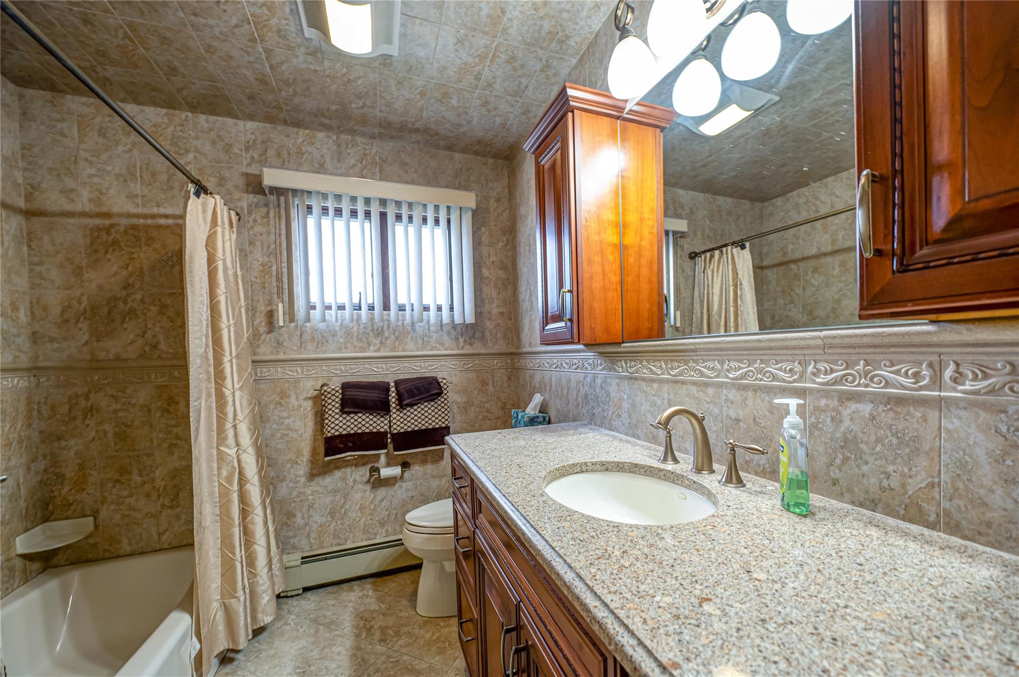 50 West Hampton Road, Lindenhurst, New York image 14