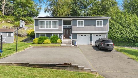 Homes For Sale - 17 John F Kennedy Drive<br/> Stony Point, NY 10980