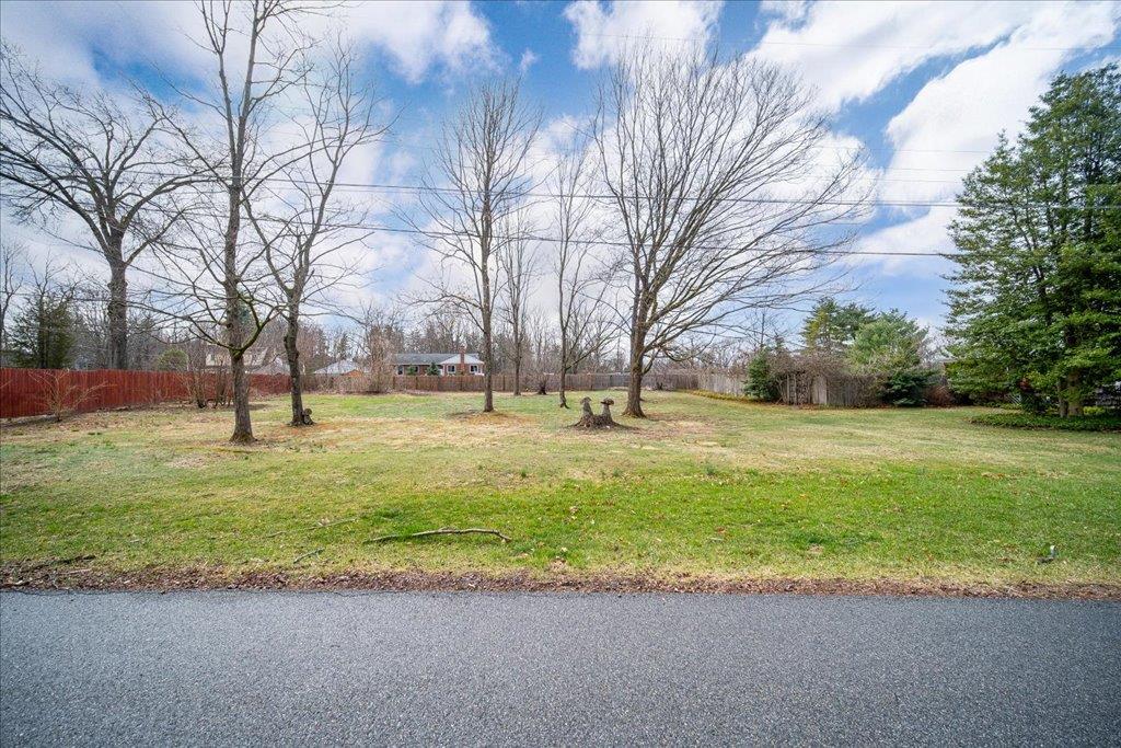 Conner Road, Wappingers Falls, Florida image 2