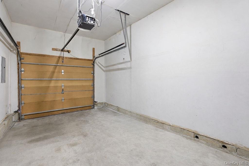 305 Glenwood Drive 3-3