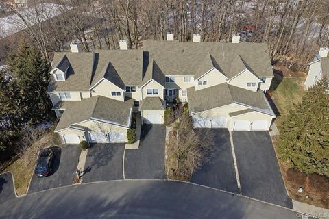 305 Glenwood Drive 3-3 Briarcliff Manor NY 10510