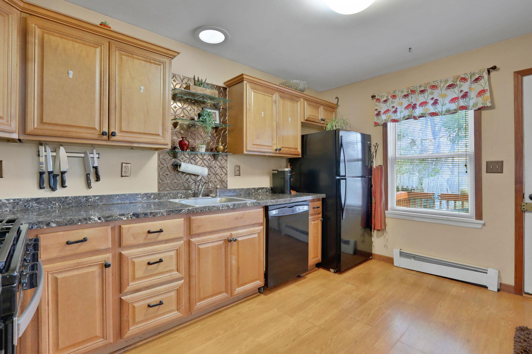 1 Glenwood Avenue, Poughkeepsie, New York image 2